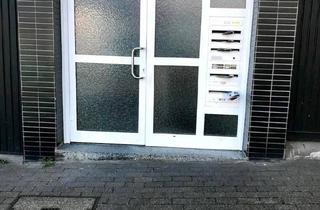 Wohnung kaufen in 42285 Wuppertal, Wuppertal - Eigentumswohnung mit Doppelgarage Kaminofen Terrasse