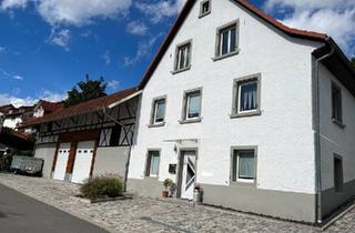 Einfamilienhaus kaufen in 74238 Krautheim, Krautheim - Charmantes Einfamilienhaus mit großem Grundstück & 2 Scheunen