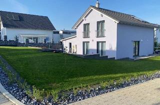 Einfamilienhaus kaufen in 79798 Jestetten, Jestetten - Einfamilienhaus mit Terrasse und Garten in Jestetten