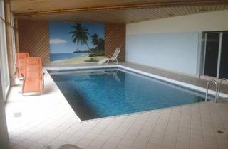 Einfamilienhaus kaufen in 61250 Usingen, Usingen - PROVISIONSFREI! EFH in WALDRANDNÄHE MIT SCHWIMMBAD, SAUNA