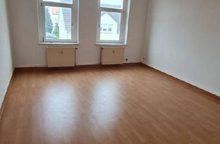 Doppelhaushälfte kaufen in 09669 Frankenberg, Frankenberg (Sachsen) - teilmodernisierte DHH mit Zufahrt