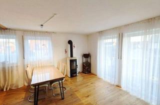 Wohnung kaufen in 93197 Zeitlarn, Lichtdurchflutete 3-4 Zimmer Eigentumswohnung mit Südbalkon und Garten in Zeitlarn/Laub