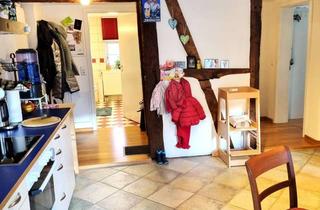 Wohnung kaufen in 72555 Metzingen, Urgemütlich. Kaufen , streichen, einziehen, wohlfühlen