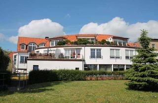 Wohnung kaufen in 18528 Bergen, Inmitten der Altstadt~Komfort und Barrierefreiheit mit grüner Oase~