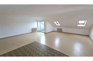 Wohnung kaufen in 71131 Jettingen, 1796 - Geräumige 3-Zimmer-Dachgeschosswohnung mit Aufzug – viel Potenzial in zentraler Lage!