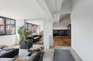 Wohnung kaufen in 88214 Ravensburg, Kultur trifft Komfort – außergewöhnliches Dachgeschoss im Ravensburger Süden