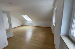 Wohnung mieten in Schillerstraße 49, 73765 Neuhausen, 2 Zimmer Dachgeschosswohnung in Neuhausen auf den Fildern