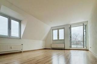 Wohnung mieten in Schillerstraße 116, 12305 Lichtenrade, 2-Zimmer Dachgeschosswohnung * Balkon * Einbauküche * im ruhigen Lichtenrade * Befristung bis 5 J.