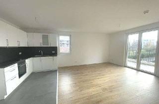 Wohnung mieten in Bertolt-Brecht-Allee, 12529 Schönefeld, bezugsfreie Dreizimmer mit praktischem Grundriss Süd-Balkon