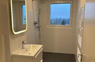 Wohnung mieten in 12207 Lichterfelde, WG geeignete 2,5-Raum-Wohnung mit Balkon und EBK in Lichterfelde, BEFRISTET