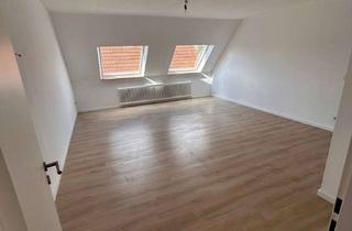 Wohnung mieten in Bismarckstaße 86, 32049 Herford, Herford: Neu sanierte 3-Zi-DG-Wohnung mit großem Balkon, modernem Bad & Garage ab 01/26