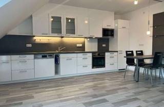 Wohnung mieten in 33829 Borgholzhausen, Moderne Dachgeschosswohnung mit Balkon, Aufzug und Garage – sofort bezugsfrei!