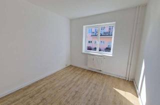 Wohnung mieten in Gartenstraße 28, 16816 Neuruppin, Ab 01.02. frei - eure 2-Zimmer-EG-Wohnung mit Balkon in idyllischer Lage!