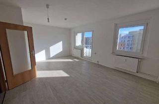 Wohnung mieten in Rosa-Luxemburg-Allee 122, 14772 Hohenstücken, Endlich wieder eine 3-Zimmer-Wohnung mit Balkon in Hohenstücken zu vermieten!