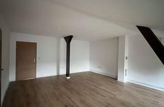 Wohnung mieten in Schönwolder Straße, 18276 Gülzow-Prüzen, Großzügige 3,5-Wohnung mit Sichtbalken, Wannenbad mit Fenster und Stellplatz. Erstbezug!