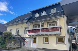 Haus kaufen in 77704 Oberkirch, Geräumiges Zweifamilienhaus mit viel Potenzial in Oberkirch-Tiergarten