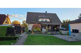 Haus kaufen in 16278 Pinnow, Zweifamilienhaus mit Doppelgarage in Top Lage Pinnow