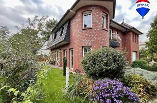 Villa kaufen in 14612 Falkensee, Provisionsfrei: Traumhafte Villa mit Garage in seenaher Lage von Falkensee