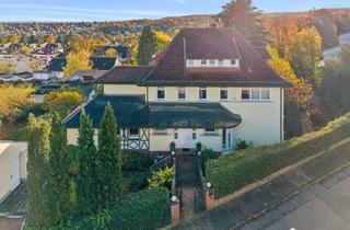 Villa kaufen in 65719 Hofheim am Taunus, Wo Großzügigkeit zuhause ist - stilvoll wohnen, außergewöhnlich leben-in Bestlage von Hofheim