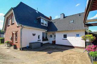 Anlageobjekt in 23684 Scharbeutz, Charmante Doppelhaushälfte mit schönem Außenbereich und neuem Dach in ruhiger Lage von Pönitz