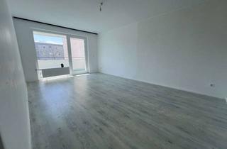 Wohnung kaufen in 32756 Detmold, Sanierte EG-Eigentumswohnung: 4 Zimmer, 2 Bäder + Balkon in Detmold-Herberhausen