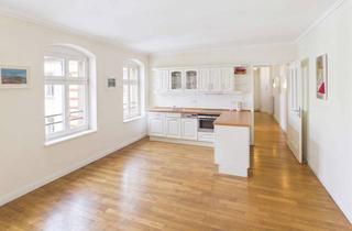 Wohnung kaufen in Ackerstraße, 10115 Mitte, Bezugsfreie 1,5 Zi-Whg mit Fahrstuhl nahe Weinbergspark - Mitte