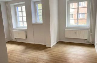 Wohnung kaufen in Körnerpark, 12051 Neukölln, Hochparterre: ab sofort 4-Zimmer-Apartment, Körnerpark in der Nähe