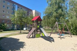 Wohnung mieten in Otto-Lummer-Straße 6, 07552 Gera, Machen Sie es sich gemütlich: Tolle 4-RW mit Balkon