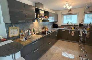 Wohnung kaufen in 73770 Denkendorf, Großzügige 4,5 Zimmer-Erdgeschoss- Wohnung mit sonniger Terrasse und Garten in Denkendorf