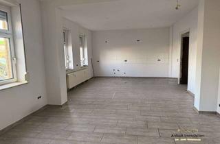 Wohnung mieten in Brehnaer Straße 27, 06749 Bitterfeld-Wolfen, 3-Raumwohnung im Erdgeschoss mit Parkplatz| Badewanne und Dusche