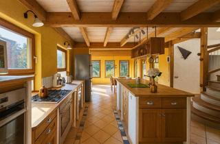 Haus kaufen in 37603 Holzminden, ***Wunderschönes, uriges Unikat, Künstlerhaus in traumhafter Naturlage, Pferdehaltung möglich!***