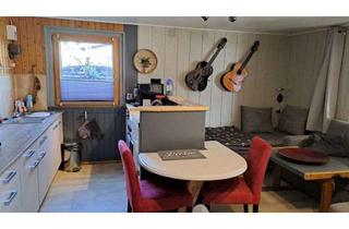 Haus kaufen in 32602 Vlotho, Idyllisches Wochenendhaus mit Steg, Floß und Seeblick in Vlotho – perfekt für entspannte Auszeiten.