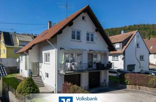 Haus kaufen in 72393 Burladingen, Renoviertes Zweifamilienhaus mit Balkon + Garagen!