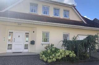 Einfamilienhaus kaufen in 47608 Geldern, Geräumiges Einfamilienhaus mit 190 m² Wohnfläche und Garten in Geldern, provisionsfrei zu verkaufen.