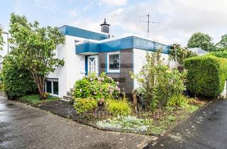 Haus kaufen in 50226 Frechen, Frechen-Königsdorf, Reihenendbungalow in ruhiger, sonniger Lage.