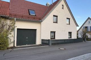 Einfamilienhaus kaufen in 86877 Walkertshofen, Charmant, solide, ausbaufähig ist dieses Einfamilienhaus in Walkertshofen