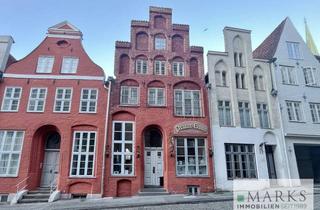 Haus kaufen in 23552 Lübeck, Liebhaberstücke im Herzen von LübeckZwei Wohn- und Geschäftshäuser inmitten der Lübecker Altstadt