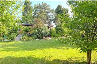 Garagen kaufen in 61350 Bad Homburg, VON POLL - BAD HOMBURG: Sonniges und eingewachsenes Grundstück mit Bestandsimmobilie