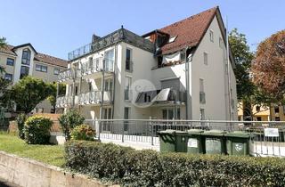Wohnung kaufen in 79108 Freiburg, 2-Zimmer-Traum mit großer Dachterrasse in zentral FR-Zähringen