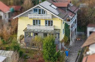 Mehrfamilienhaus kaufen in 94227 Zwiesel, Sonnenverwöhntes Haus mit 5 Ferienwohnungen, PV-Anlage und herrlicher Aussicht in Zwiesel