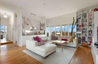 Wohnung kaufen in 13585 Spandau, Dachgeschossjuwel in ruhiger Oase in Spandau mit zwei Stellplätzen inklusive