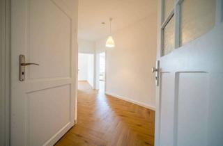 Wohnung kaufen in Burgunderstraße 19, 70435 Zuffenhausen, Keine Mietersuche, kein Sanierungsstress – renditestarker Altbau in zentraler Lage