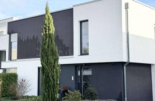 Penthouse kaufen in 41063 Eicken, Exklusives Wohnen am Bökelberg: Design - Penthouse mit Aufzug in top Lage