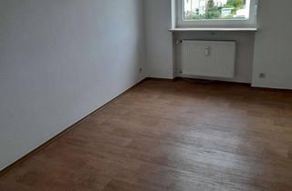Wohnung mieten in 96317 Kronach, Helle 3-Zimmer-Wohnung mit Balkon im 1. OG in Kronach