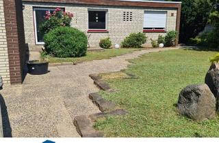 Haus kaufen in 27476 Cuxhaven, Barrierefreier Bungalow mit Kamin in guter Lage