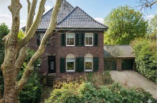 Villa kaufen in 47506 Neukirchen-Vluyn, Villa mit unvergleichlich großem Grundstück in Neukirchen-Vluyn