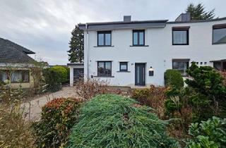 Haus mieten in Grüner Kamp 28, 25421 Pinneberg, westimmobilien: Energetisch und optisch sanierte Doppelhaushälfte im beliebten Quellental…
