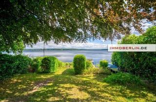 Anlageobjekt in 14542 Werder (Havel), IMMOBERLIN.DE - Eindrucksvolles ca. 4.367 m2 großes Wassergrundstück mit Häusern & Lauben in Werder