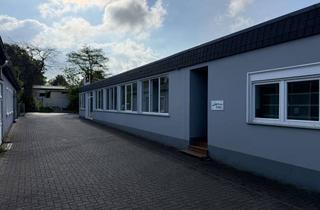 Lager mieten in Ginsterweg 19, 42781 Haan, große Lagerfläche & Bürofläche, Zufahrt zur Halle u. Tor + Parkplätze