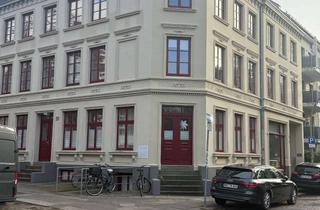 Wohnung kaufen in 22083 Barmbek-Süd, Von Privat Exklusives Wohnjuwel am alten Schützenhof – ca 95m² Denkmalschutz Klassiker